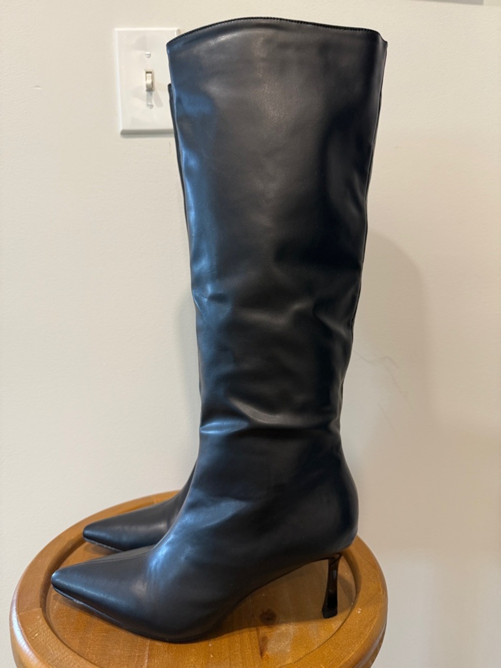 Simmi London - Daija Knee High Leather Boots - Picture 5 of 12